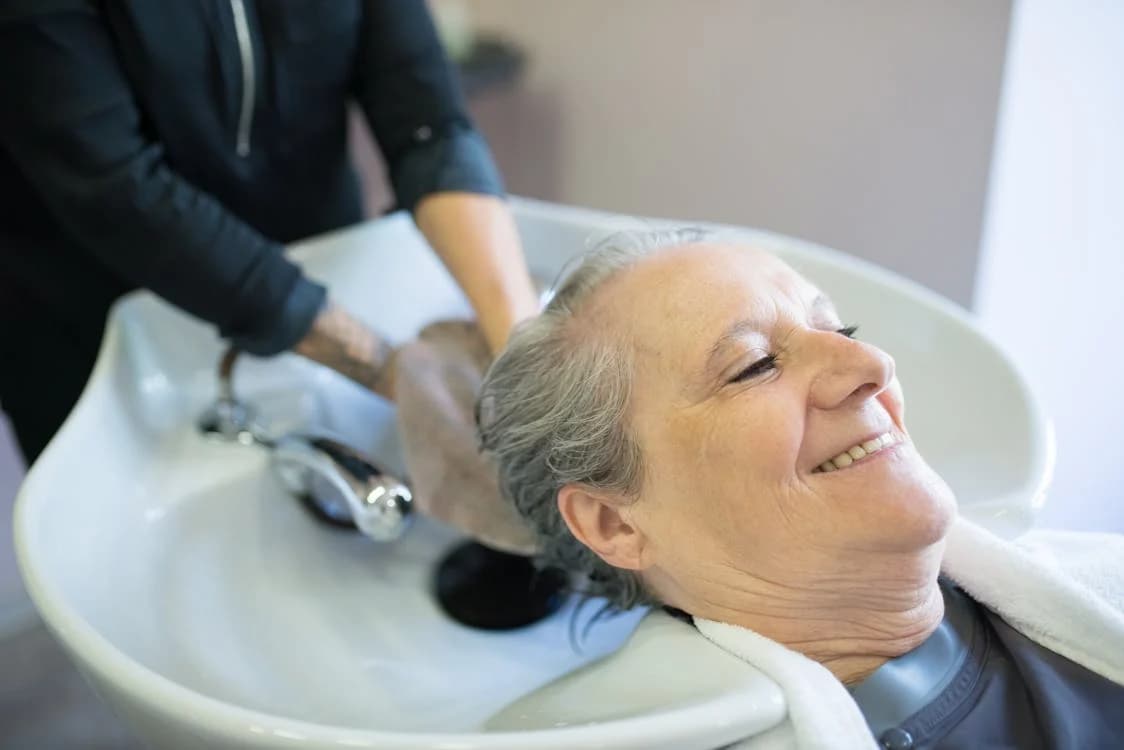Rückwärtswaschanlage Friseur – für ein luxuriöses Haarwascherlebnis