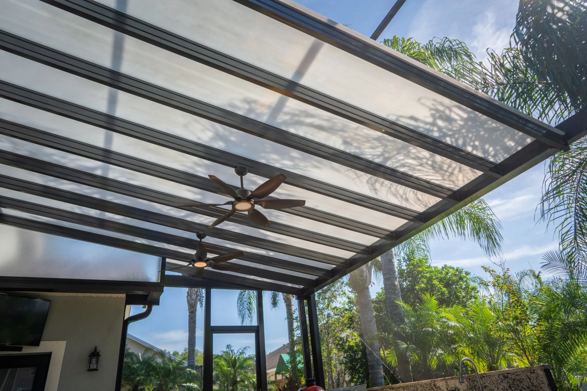 Markise für Terrassenüberdachug – Machen Sie Ihre Terrasse ganzjährig nutzbar