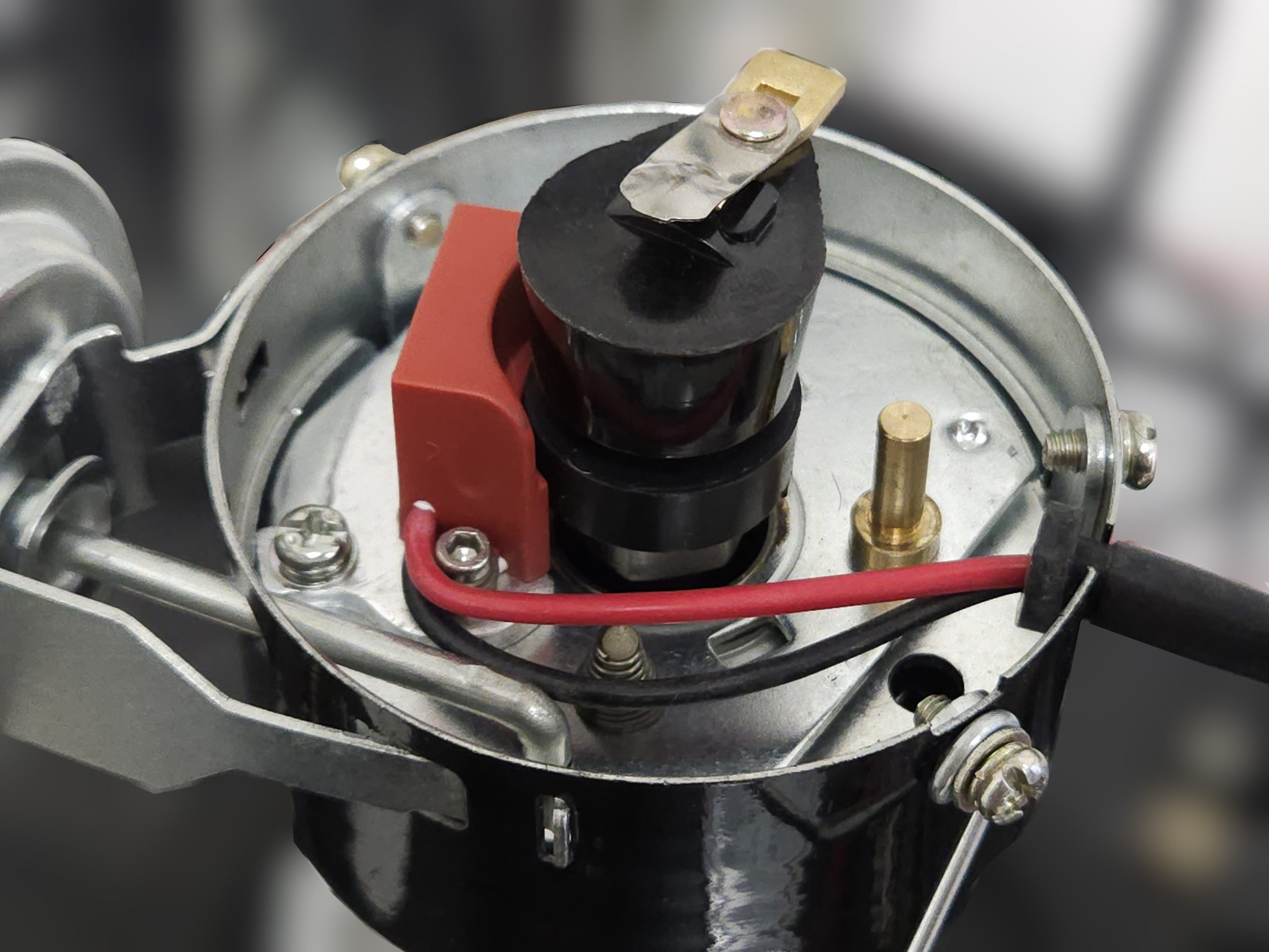 ALG: Elektronische Zündung für Oldtimer – Mehr Leistung, weniger Wartung