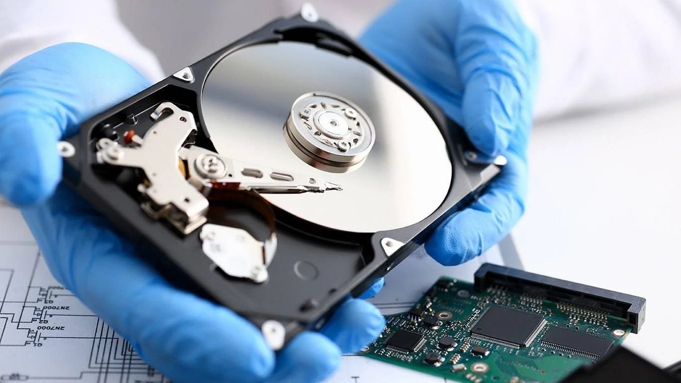 Datenrettung: Wann kann der Laie noch helfen und wann ist Expertenhilfe notwendig?