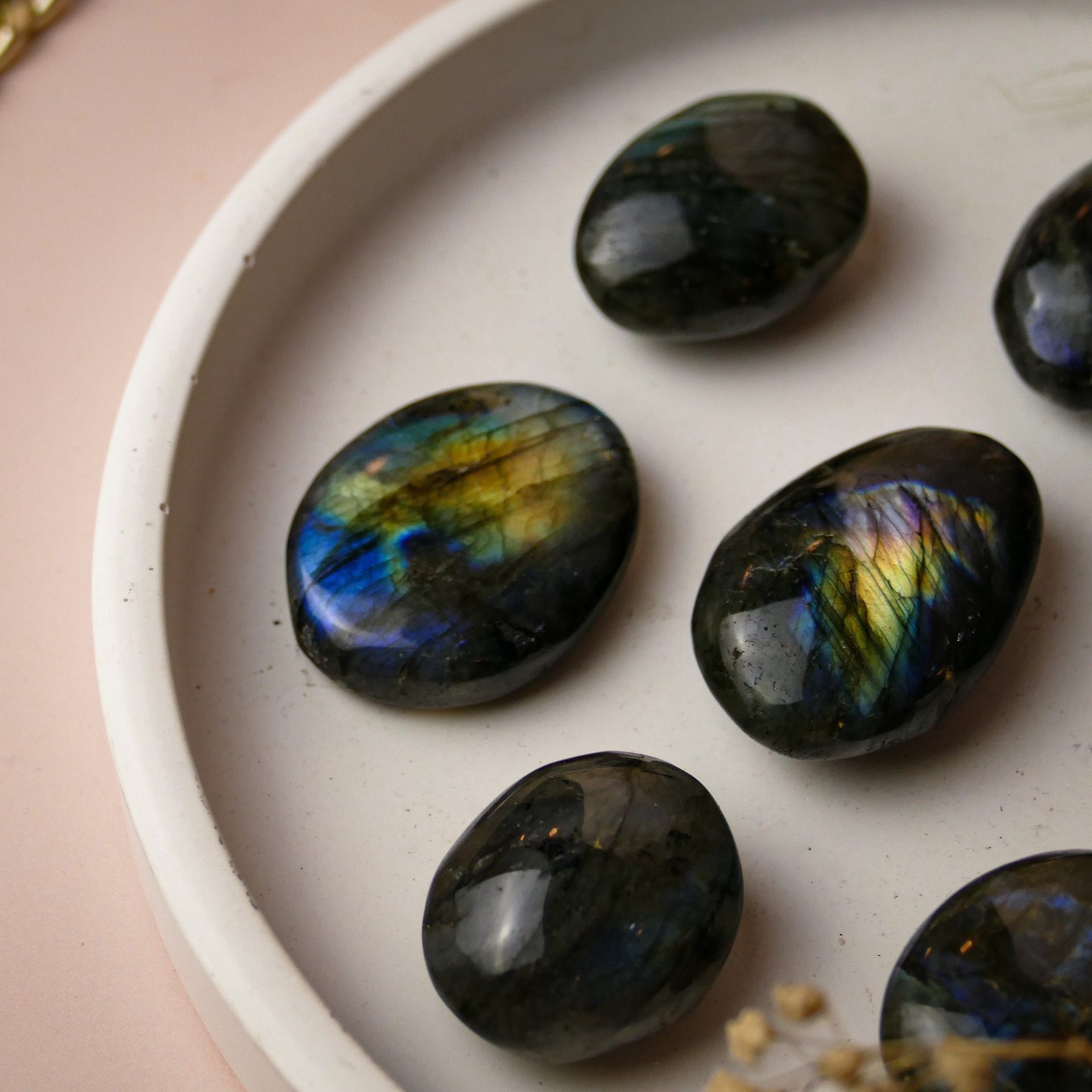 CrystalScents inspiriert deine Seele durch labradorit