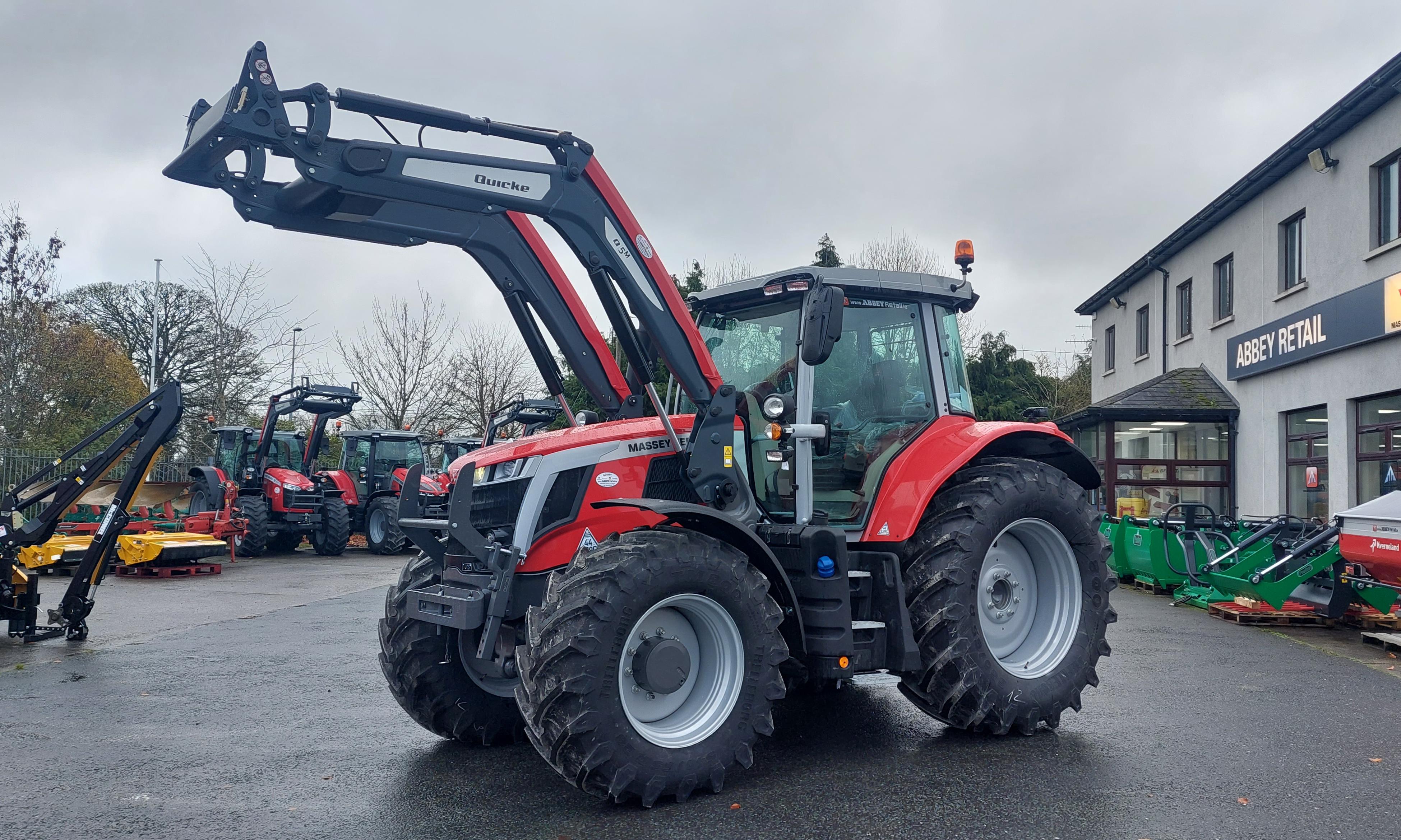 Massey Ferguson Lösungen für Land- und Forstwirtschaft