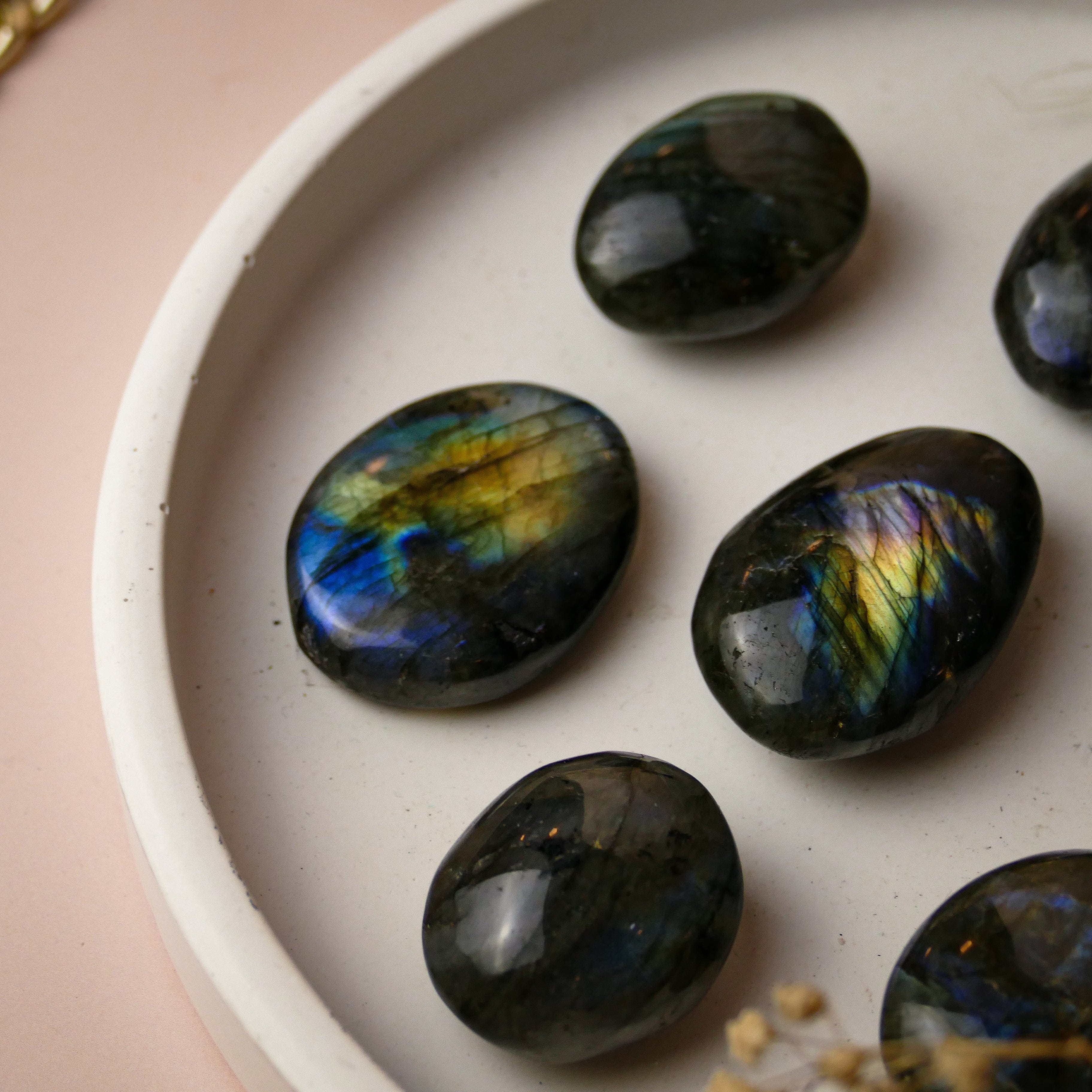 CrystalScents inspiriert deine Seele durch labradorit